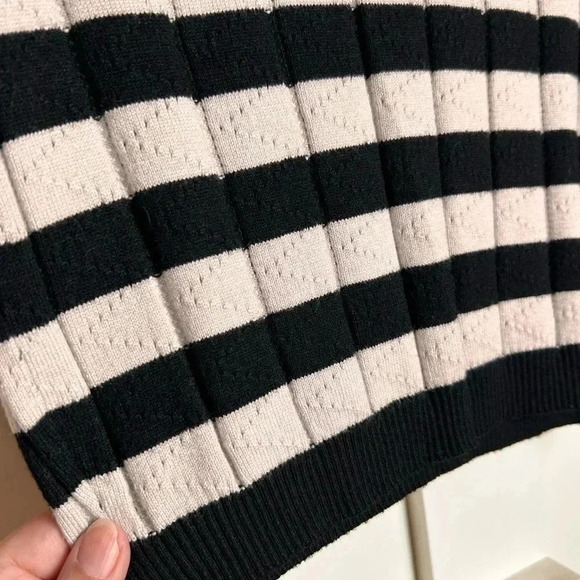 Striped pointelle summer sweater, S-M, crewneck, black white, cropped, Pretty - Picture 7 of 9